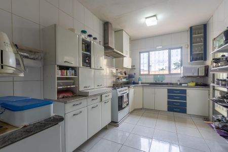 Casa à venda com 185m², 3 quartos e 2 vagas Casa à venda com 185m², 3 quartos e 2 vagasCozinha
