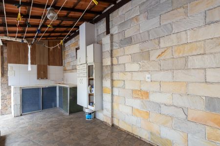 Casa à venda com 185m², 3 quartos e 2 vagas Casa à venda com 185m², 3 quartos e 2 vagasÁrea comum