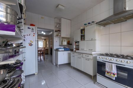 Casa à venda com 185m², 3 quartos e 2 vagas Casa à venda com 185m², 3 quartos e 2 vagasCozinha