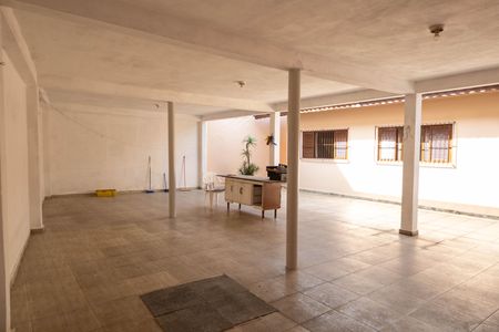 Casa para alugar com 380m², 3 quartos e 10 vagas Casa para alugar com 380m², 3 quartos e 10 vagasÁrea comum