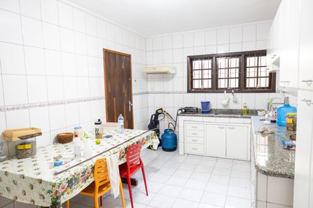 Casa para alugar com 380m², 3 quartos e 10 vagas Casa para alugar com 380m², 3 quartos e 10 vagasCozinha