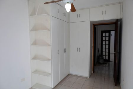 Casa para alugar com 380m², 3 quartos e 10 vagas Casa para alugar com 380m², 3 quartos e 10 vagasQuarto 2