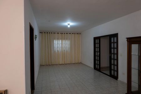 Casa para alugar com 380m², 3 quartos e 10 vagas Casa para alugar com 380m², 3 quartos e 10 vagasSala