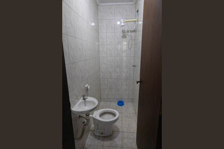 Casa para alugar com 380m², 3 quartos e 10 vagas Casa para alugar com 380m², 3 quartos e 10 vagasBanheiro de Serviço