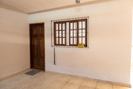 Casa para alugar com 380m², 3 quartos e 10 vagas Casa para alugar com 380m², 3 quartos e 10 vagasEntrada