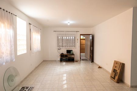 Casa para alugar com 380m², 3 quartos e 10 vagas Casa para alugar com 380m², 3 quartos e 10 vagasSala