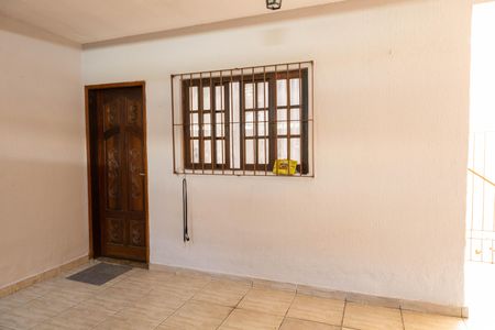 Casa para alugar com 380m², 3 quartos e 10 vagas Casa para alugar com 380m², 3 quartos e 10 vagasEntrada