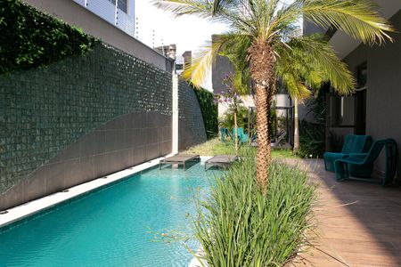 Studio para alugar com 24m², 1 quarto e sem vaga Studio para alugar com 24m², 1 quarto e sem vagaÁrea comum - Piscina