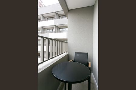 Studio para alugar com 24m², 1 quarto e sem vaga Studio para alugar com 24m², 1 quarto e sem vagaVaranda