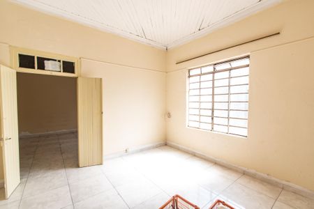 Casa para alugar com 45m², 1 quarto e sem vaga Casa para alugar com 45m², 1 quarto e sem vagaSala