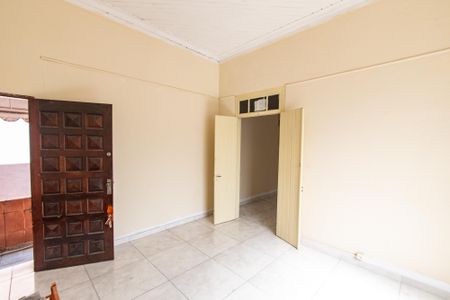 Casa para alugar com 45m², 1 quarto e sem vaga Casa para alugar com 45m², 1 quarto e sem vagaSala