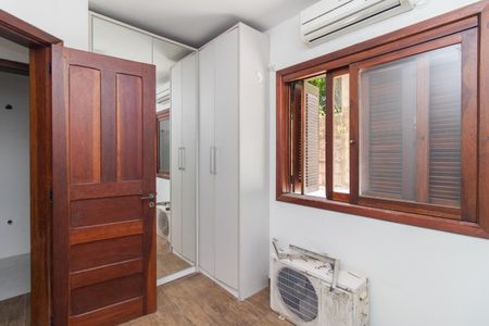 Quarto de casa de condomínio à venda com 2 quartos, 146m² em Sétimo Céu, Porto Alegre