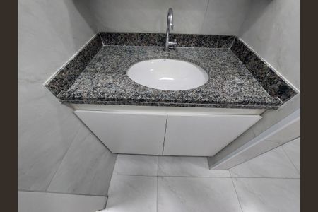 Apartamento para alugar com 37m², 2 quartos e sem vaga Apartamento para alugar com 37m², 2 quartos e sem vagaBanheiro