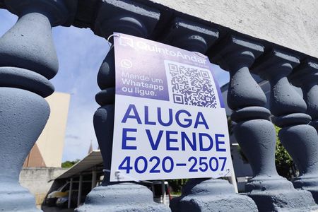 Apartamento à venda com 58m², 2 quartos e sem vaga Apartamento à venda com 58m², 2 quartos e sem vagaPlaca