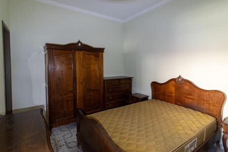 Casa de condomínio à venda com 208m², 4 quartos e 2 vagas Casa de condomínio à venda com 208m², 4 quartos e 2 vagasQuarto 1