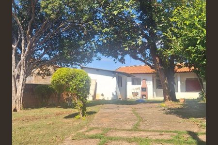 Quintal de casa à venda com 3 quartos, 70m² em Parque São Quirino, Campinas
