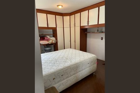 Casa à venda com 4 quartos, 250m² em Vila Nair, São Paulo