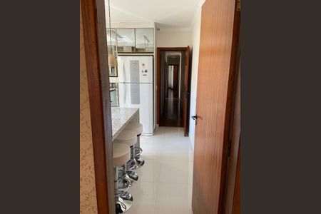 Casa à venda com 4 quartos, 250m² em Vila Nair, São Paulo