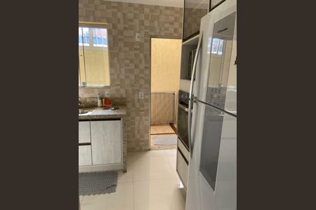 Casa à venda com 4 quartos, 250m² em Vila Nair, São Paulo