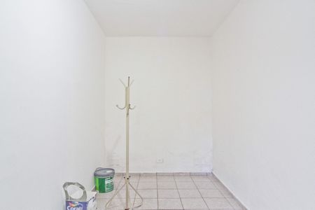 Quarto 2 de casa para alugar com 2 quartos, 80m² em Vila Cavaton, São Paulo