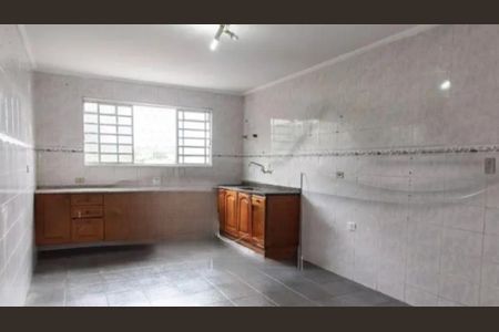 Casa à venda com 3 quartos, 145m² em Jardim Maria Estela, São Paulo