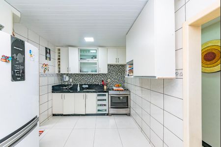 Cozinha de apartamento à venda com 3 quartos, 110m² em Conjunto California, Belo Horizonte