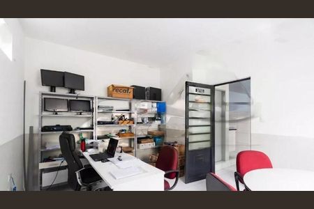 Casa à venda com 3 quartos, 400m² em Mirandópolis, São Paulo