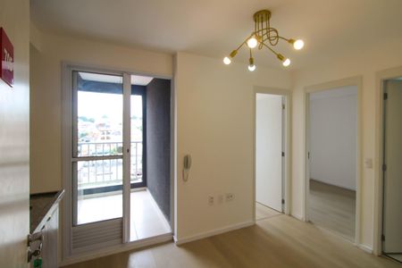 Sala/Cozinha de apartamento para alugar com 2 quartos, 33m² em Vila Santa Clara, São Paulo