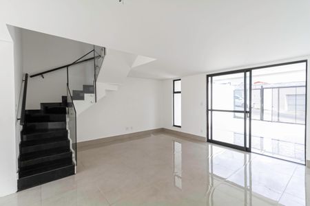 Sala de casa à venda com 3 quartos, 181m² em Caiçaras, Belo Horizonte