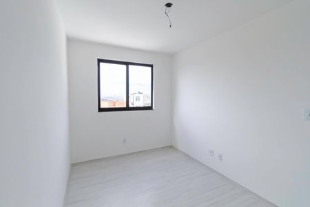 Quarto 2 de casa à venda com 3 quartos, 181m² em Caiçaras, Belo Horizonte