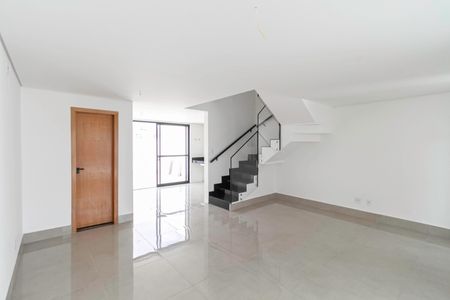 Sala de casa à venda com 3 quartos, 181m² em Caiçaras, Belo Horizonte