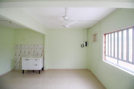 Sala de casa para alugar com 2 quartos, 45m² em Jacutinga, Mesquita