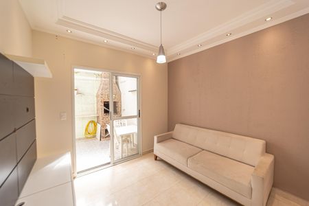 Sala de casa de condomínio para alugar com 3 quartos, 110m² em Vila Pierina, São Paulo