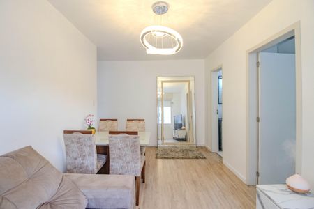 Sala de apartamento para alugar com 1 quarto, 42m² em Vila Ipiranga, Porto Alegre