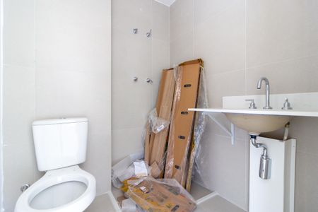 Banheiro de kitnet/studio à venda com 1 quarto, 25m² em Pinheiros, São Paulo