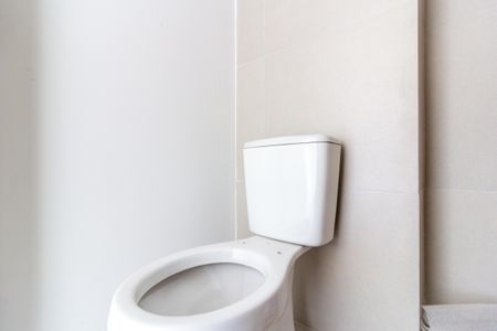 Banheiro de kitnet/studio à venda com 1 quarto, 25m² em Pinheiros, São Paulo