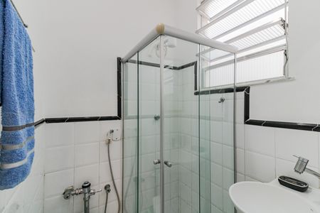 Banheiro de casa à venda com 1 quarto, 20m² em Copacabana, Rio de Janeiro