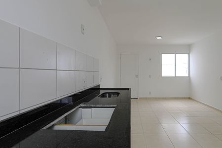 Cozinha de apartamento para alugar com 2 quartos, 48m² em Vila Brasileira, Mogi das Cruzes