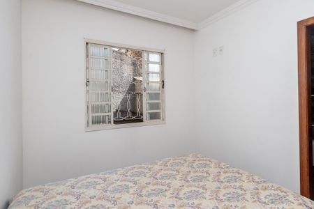 Quarto 2 de casa à venda com 2 quartos, 123m² em Heliópolis, Belo Horizonte