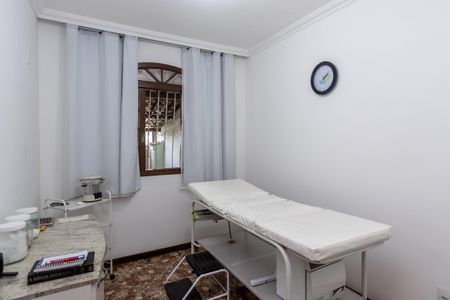 Quarto 1 de casa à venda com 2 quartos, 123m² em Heliópolis, Belo Horizonte