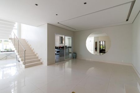 Sala de casa de condomínio à venda com 5 quartos, 536m² em Loteamento Alphaville Campinas, Campinas