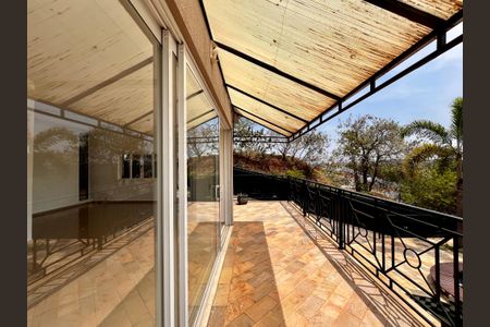 Vista da Sala de casa de condomínio à venda com 4 quartos, 356m² em Conjunto Habitacional Vila Santana (Sousas), Campinas