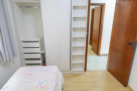 Quarto 2 de apartamento para alugar com 3 quartos, 201m² em Itapoã, Belo Horizonte