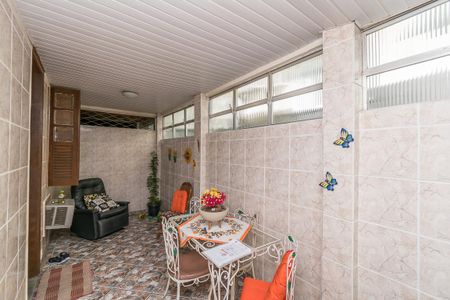 Casa 1 - Varanda da Sala de casa para alugar com 6 quartos, 400m² em Bonsucesso, Rio de Janeiro