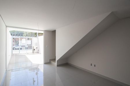 Sala de casa à venda com 2 quartos, 65m² em Piratininga, Belo Horizonte