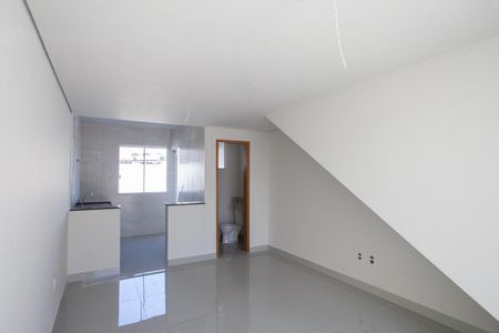 Sala de casa à venda com 2 quartos, 65m² em Rio Branco, Belo Horizonte