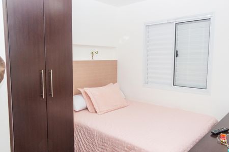 Quarto 2 de apartamento para alugar com 2 quartos, 50m² em Vila Emir, São Paulo