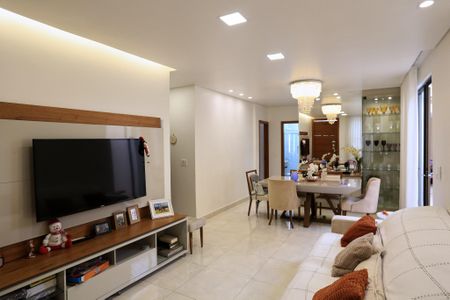 Sala de casa à venda com 3 quartos, 190m² em Cachoeirinha, Belo Horizonte