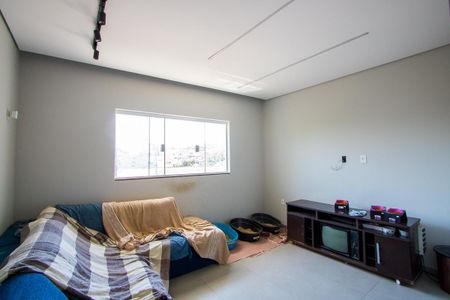 Sala de casa à venda com 2 quartos, 72m² em Jardim Ipanema, Santo André