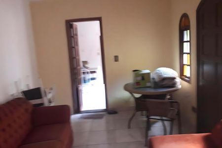 Casa à venda com 5 quartos, 300m² em Parque das Nações, Santo André